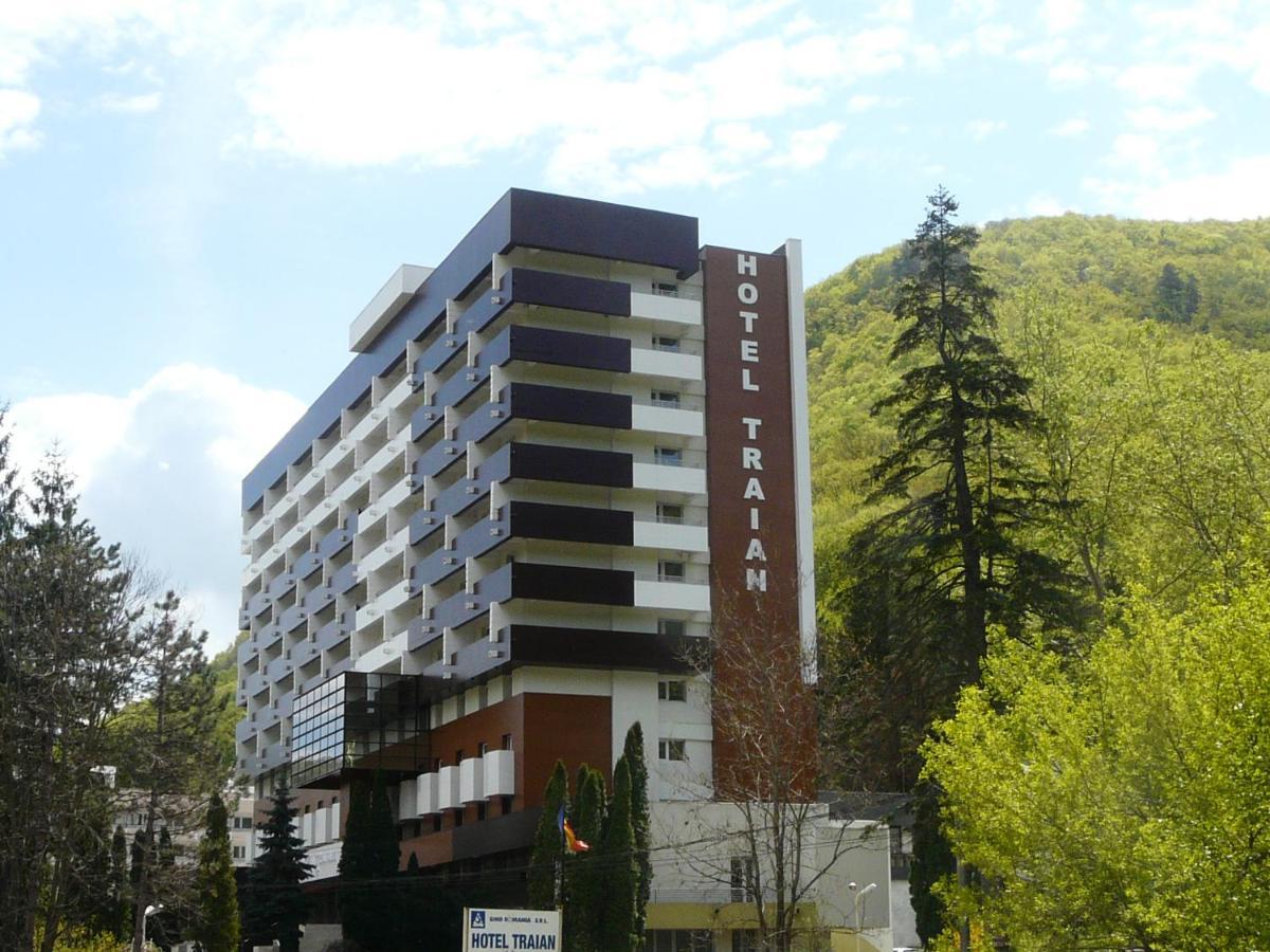 Hotel Traian Caciulata Călimăneşti Exterior foto